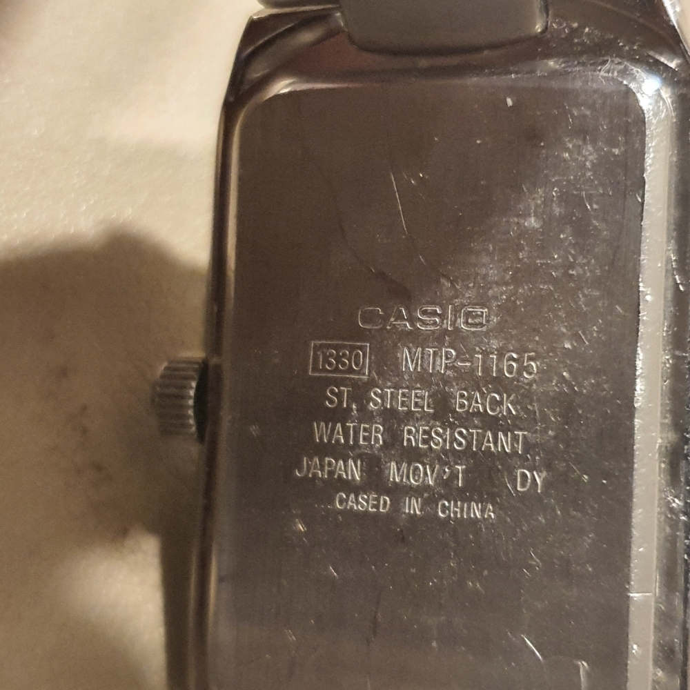 10/$20 Casio MTP-1165 Silver/Black Stainless Steel Men's Watch - Picture 4 of 4